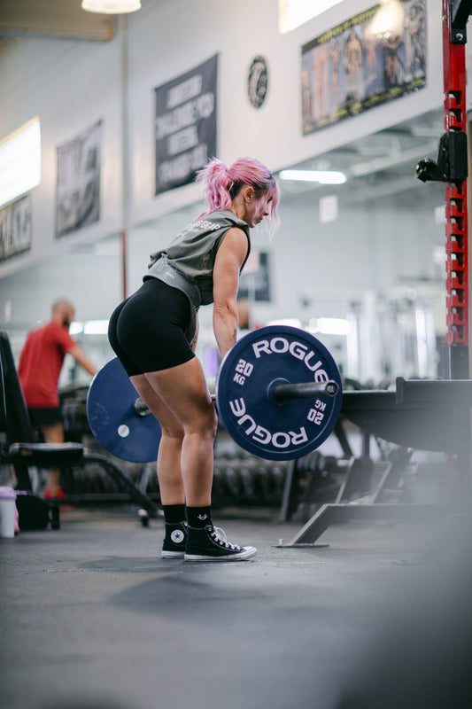 woman lifting weights